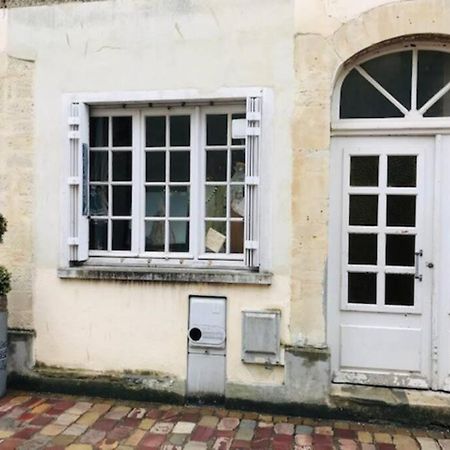 Au Coeur Du Vieux Bayeux, Logement De Charme Lägenhet Exteriör bild
