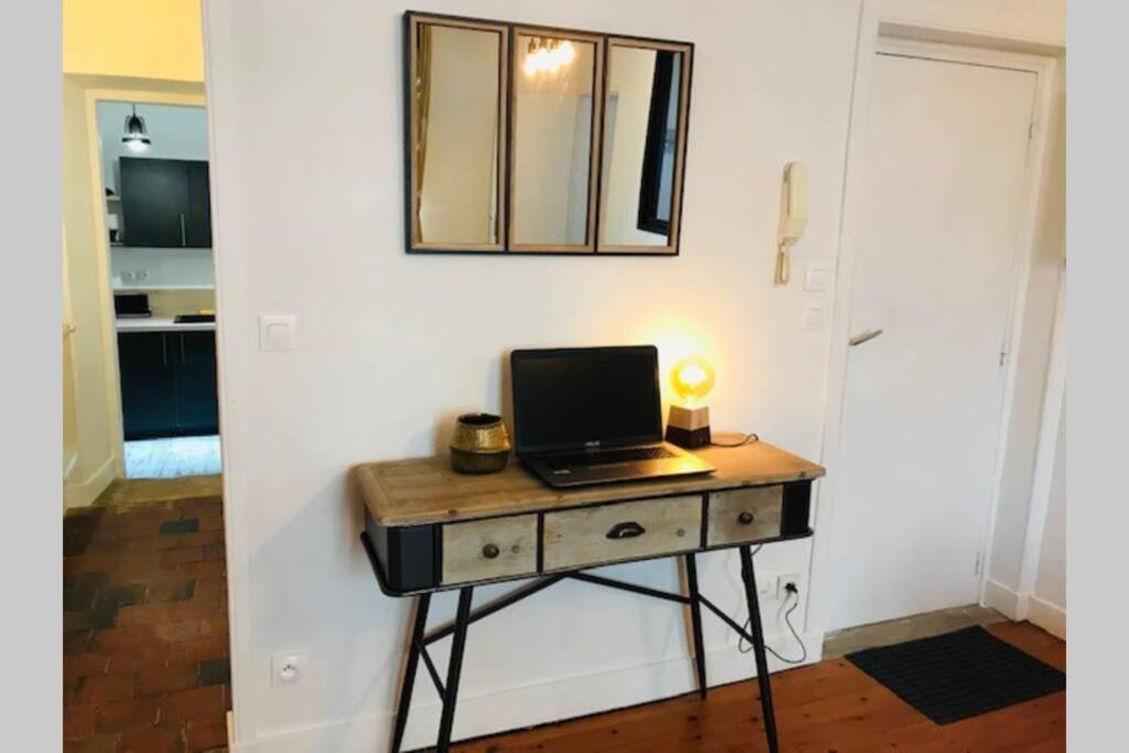 Au Coeur Du Vieux Bayeux, Logement De Charme Lägenhet Exteriör bild